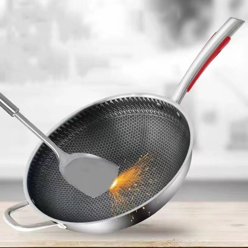 مقلايه ووك بالغطاء