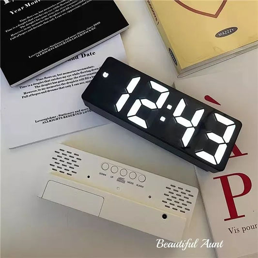 ساعه ومنبه ديجيتال